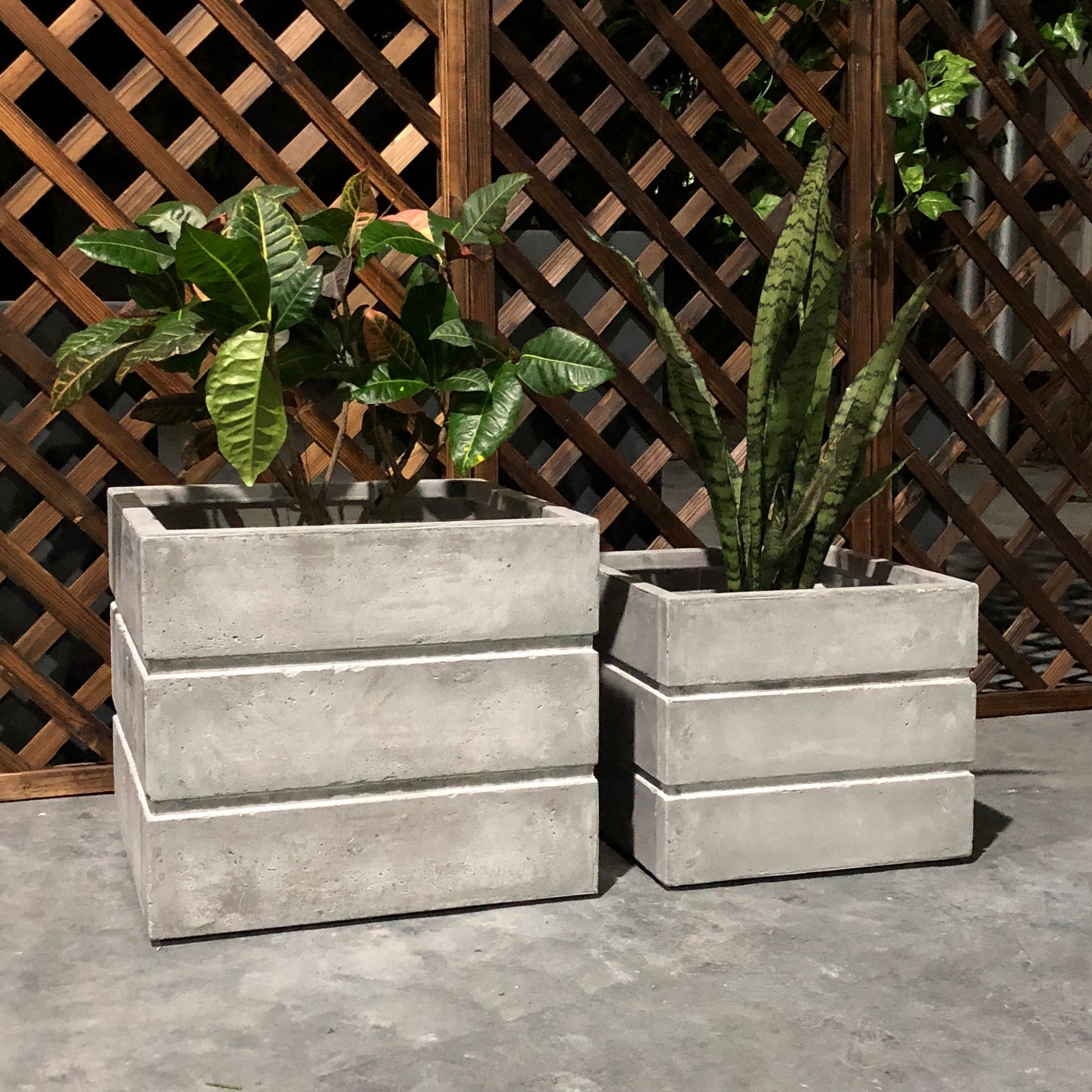 Durx-litecrete Lightweight Concrete Light Grey Crate Planter-Set of 2 - 17.7'x17.7'x15.2'