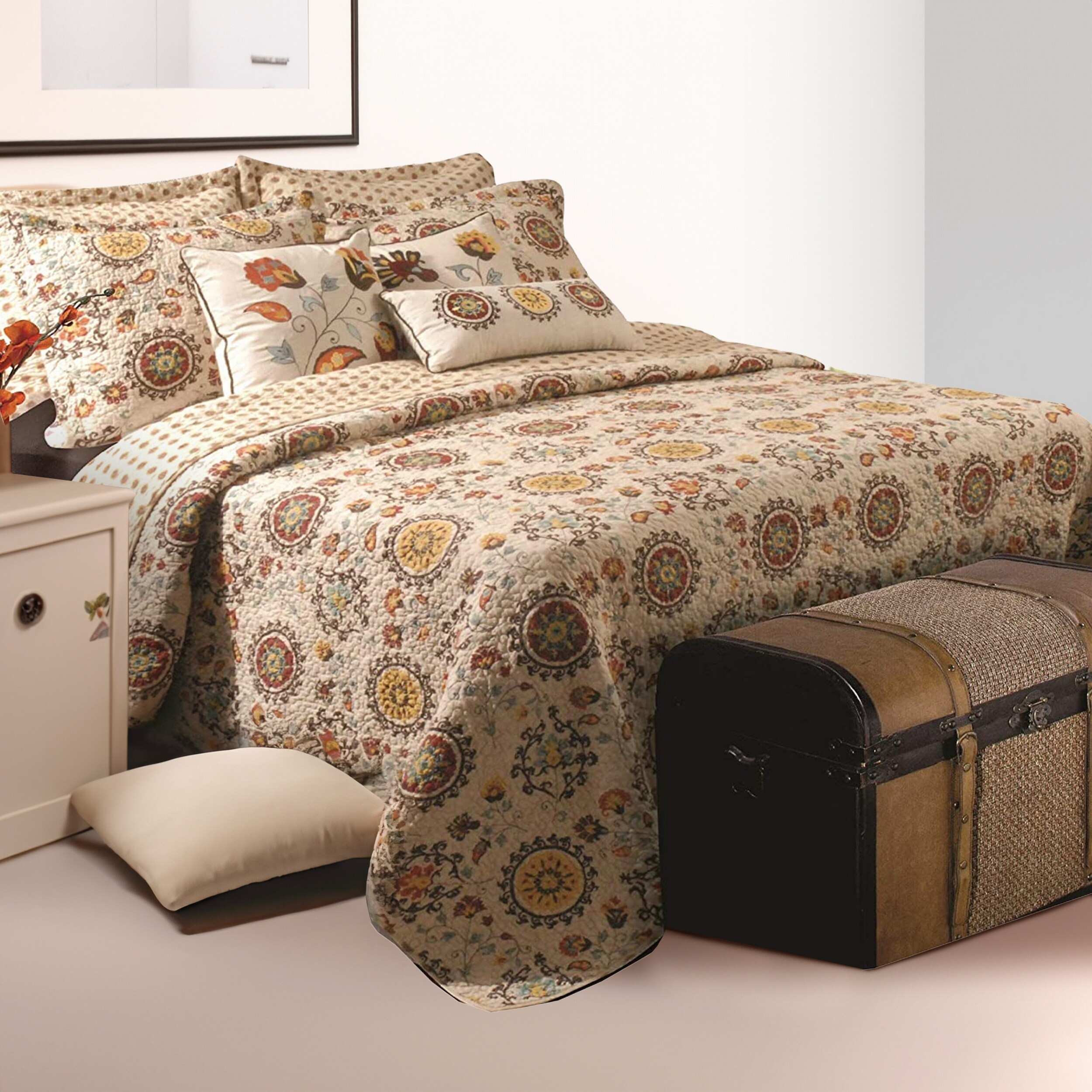 Elbe 5 Piece Queen Quilt Set with Medallion and Floral Pattern, Beige and Brown