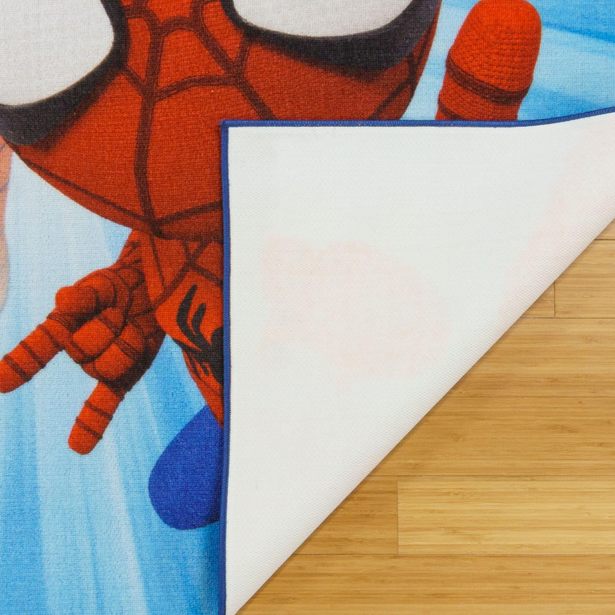 Licensed Marvel Spiderman 'Spidey & Friends' Youth Digital Print Area Rug - 4'6"x6'6"