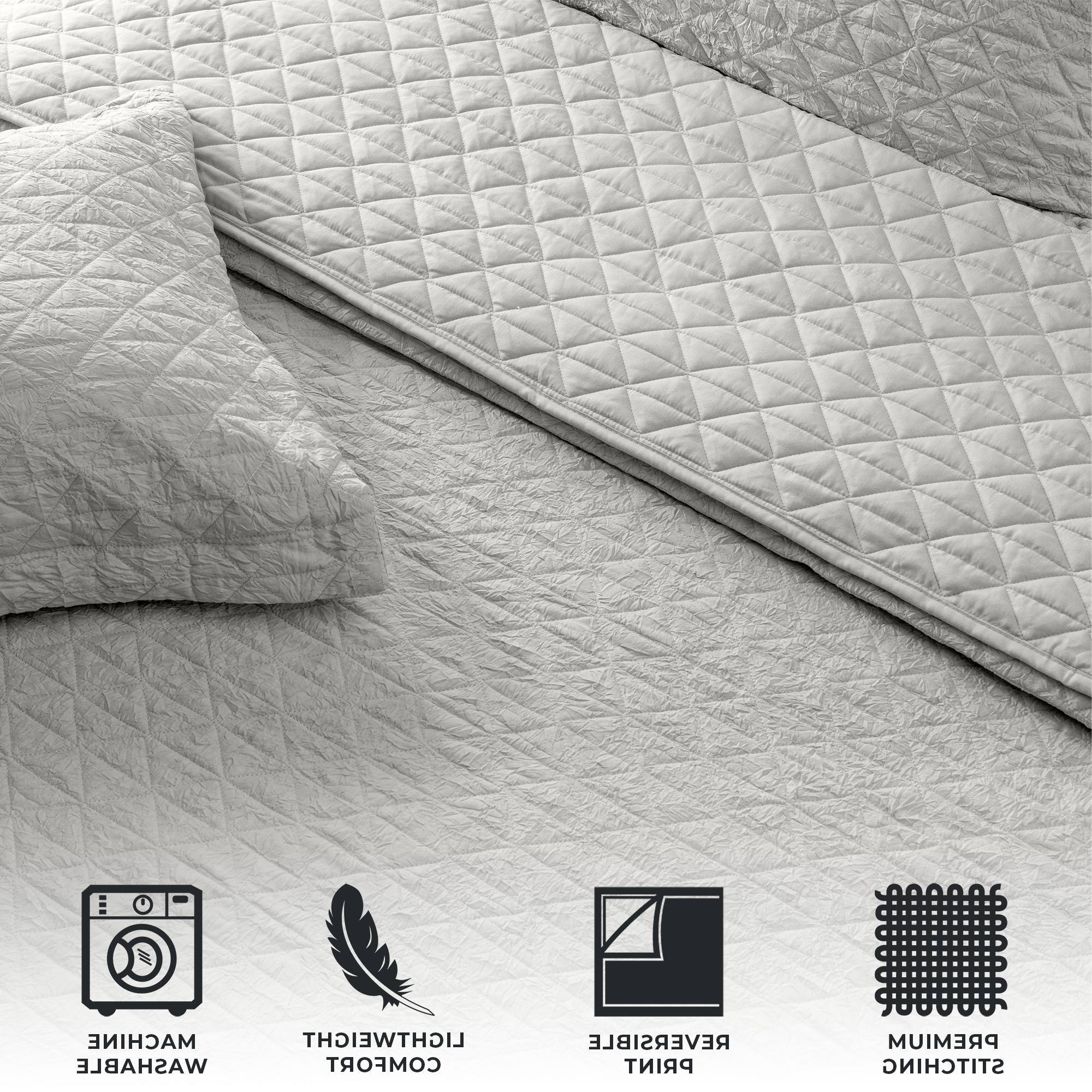 Luxurious Crushed Microfiber Quilt Set With Shams