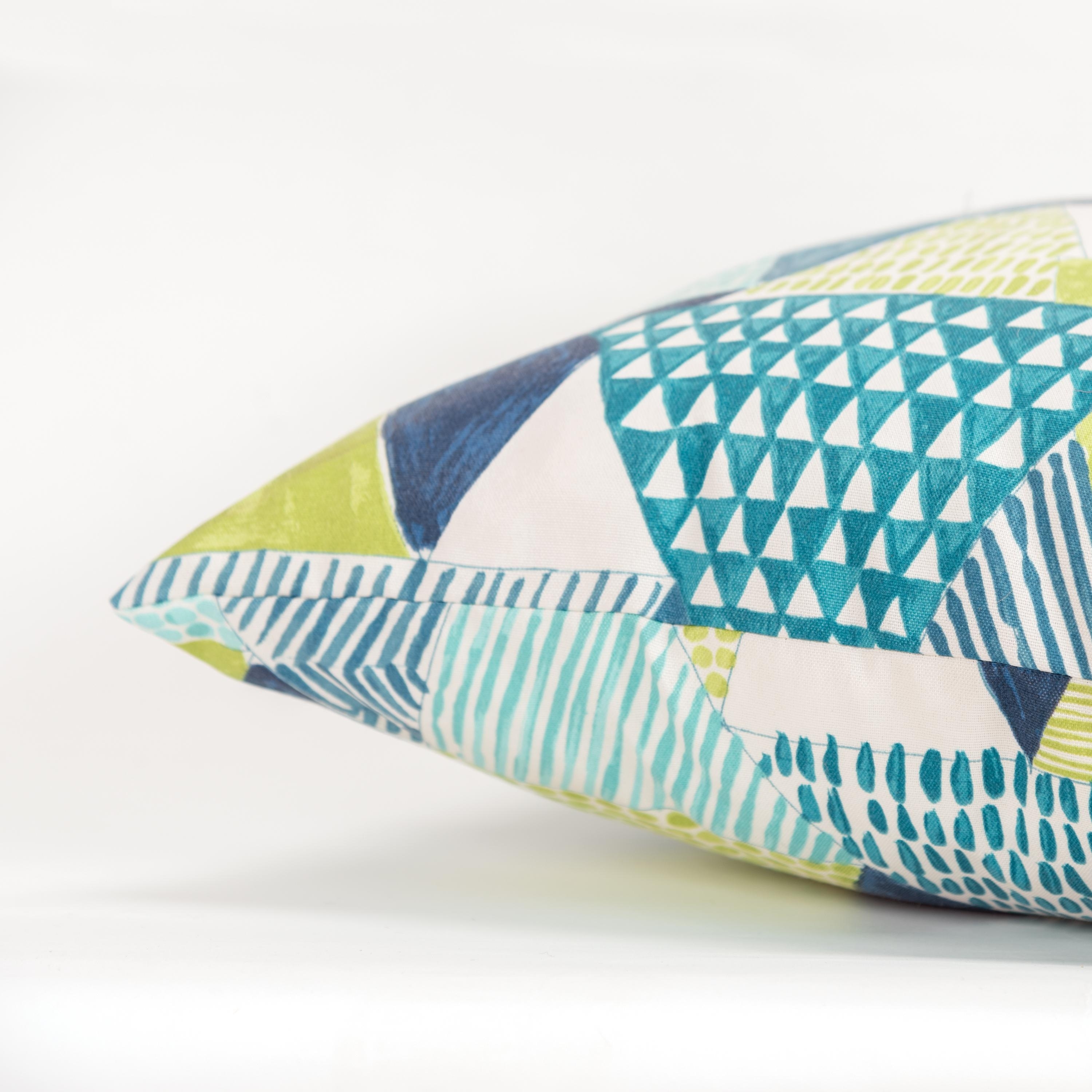 Yellow Geometric Polyester Indoor/Outdoor Throw Pillow