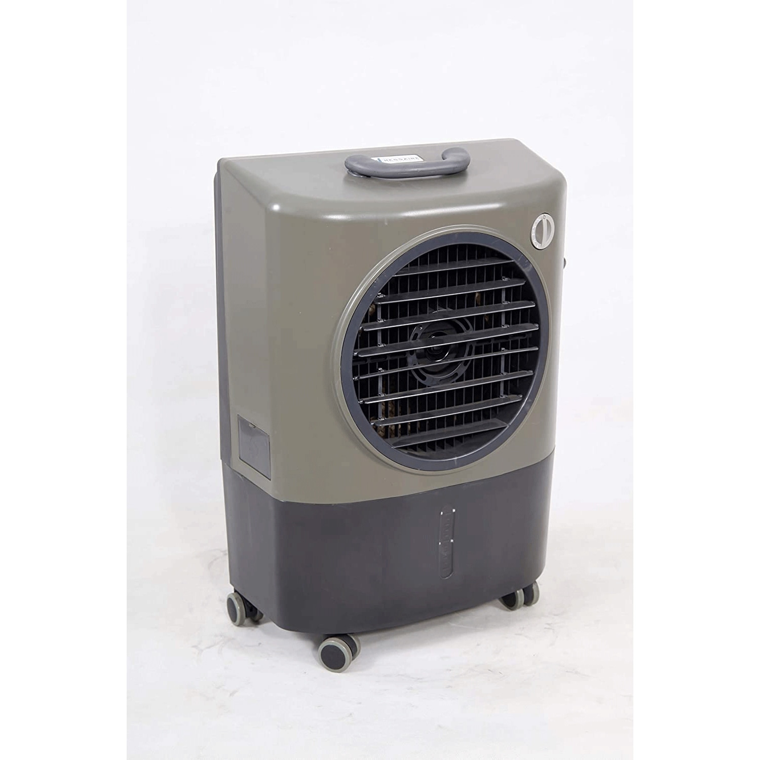 Hessaire MC18V Indoor/Outdoor Portable 500 Square Foot Evaporative Air Cooler - 16