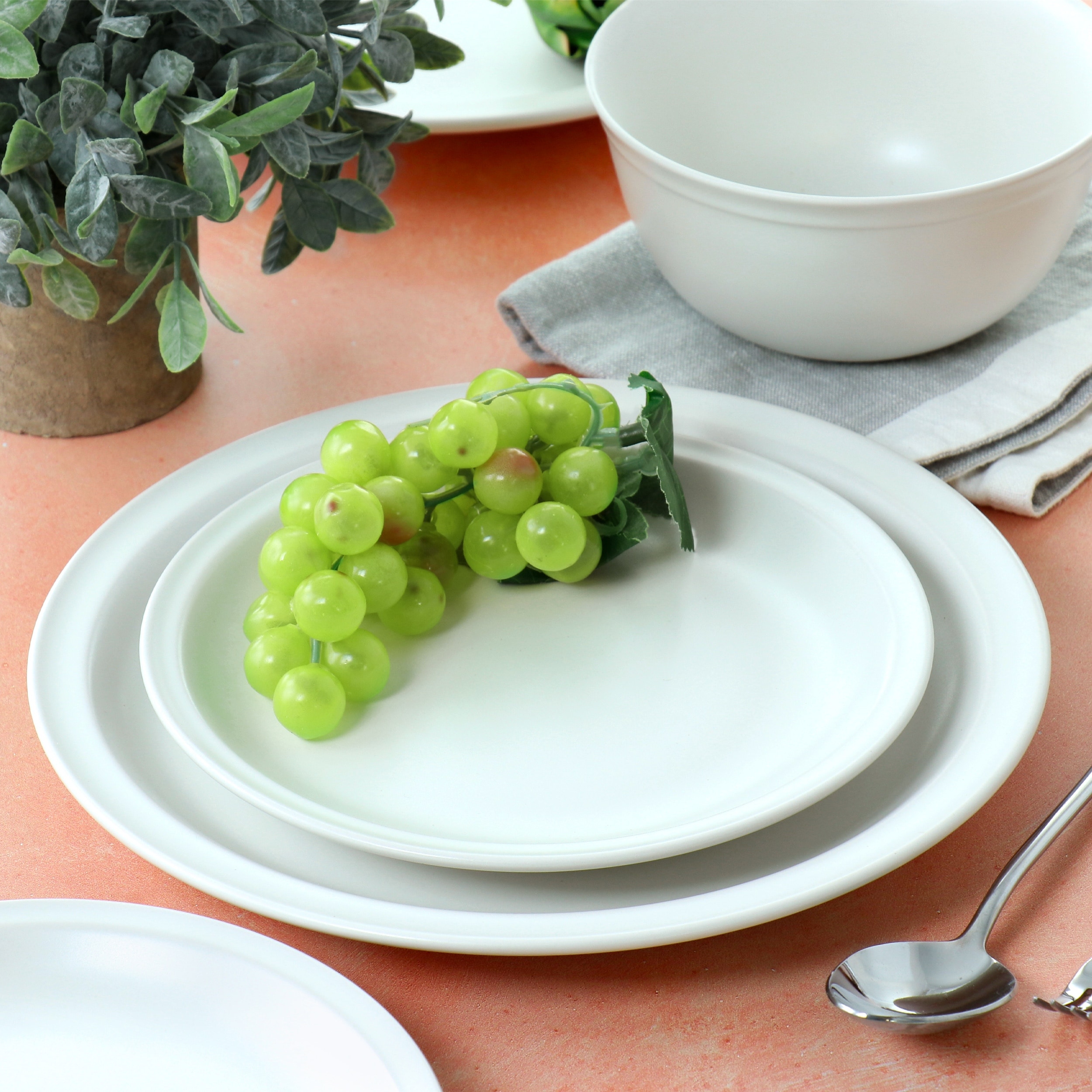 Modern White Round Stoneware Dinnerware Set 12 Pieces