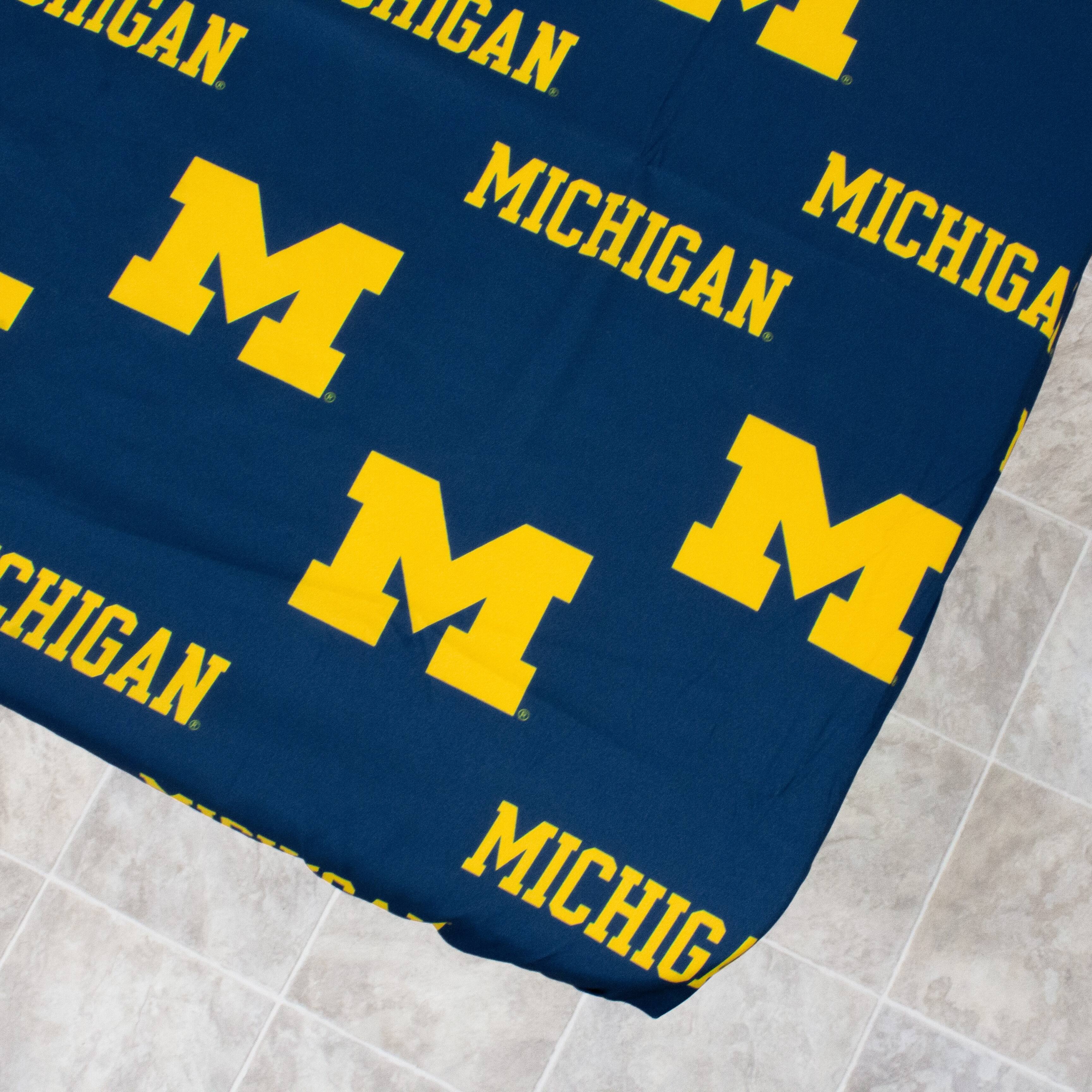 Michigan Wolverines Tailgate Fitted Tablecloth, 72" x 30", 6 ft table - 72" x 30", 6 ft table